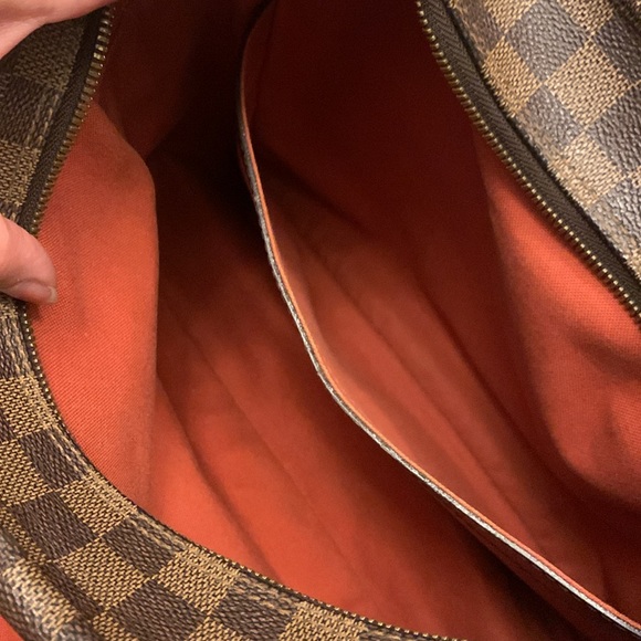 LV Crossbody - Picture 5 of 16